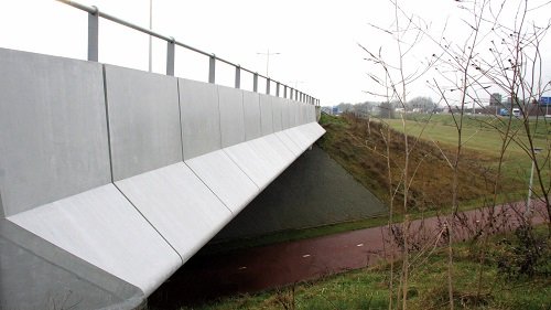 Bridge elements fly-over | A1 Media