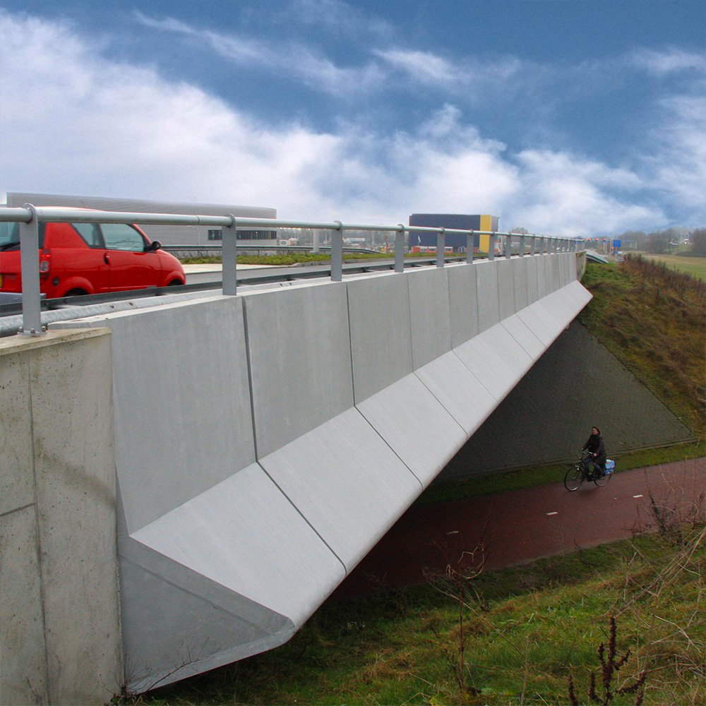 Bridge elements fly-over | A1 Media