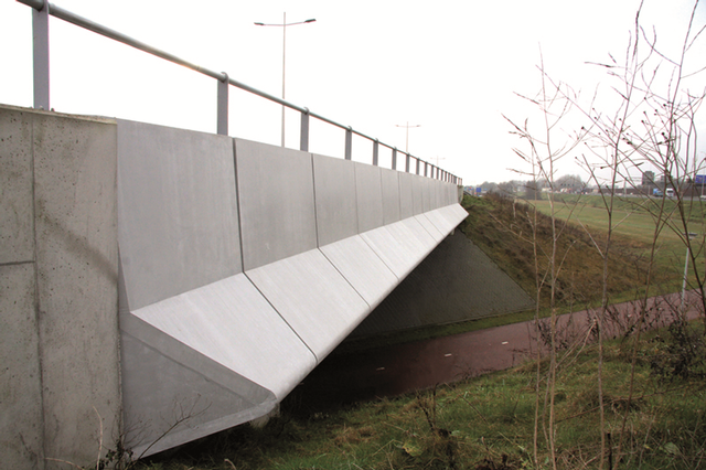 Bridge elements fly-over | A1 Media